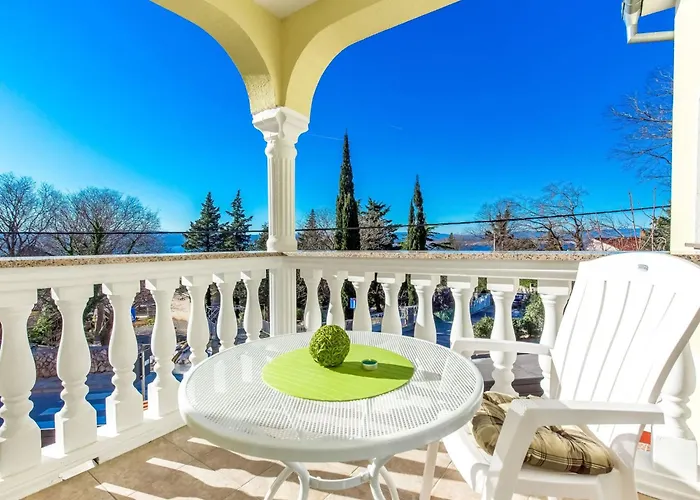 Chiara Mit Pool By Interhome Casa de Férias