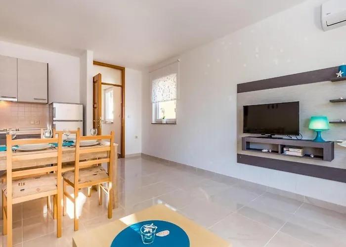 Chiara Mit Pool By Interhome *