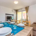Chiara Mit Pool By Interhome Casa vacanze Dramalj