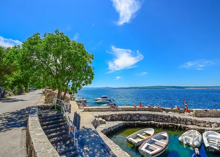 Chiara Mit Pool By Interhome